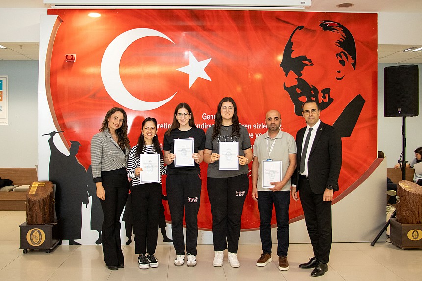 Lise Öğrencilerimiz Kısa Film Festivalinden En İyi Kurgu Ödülü ile Döndü