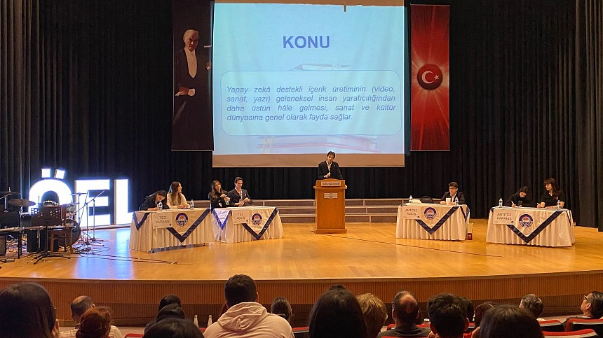 Lise Öğrencilerimiz Münazara Turnuvasından Birincilik Başarısı ile Döndü
