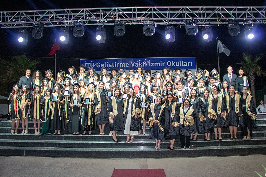 8. Sınıf Öğrencilerimizi Liseye Uğurladık