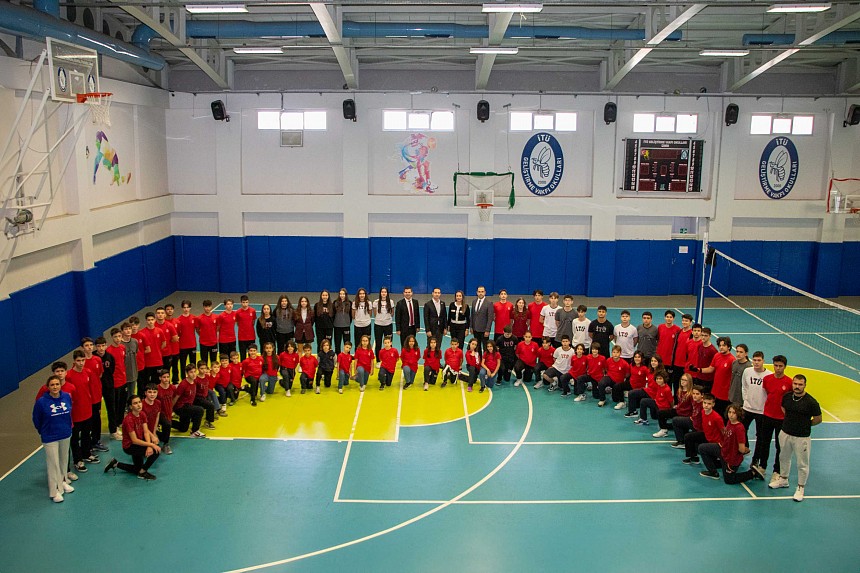 Okulumuzu Başarıyla Temsil Eden Sporcularımıza Başarılar Diliyoruz
