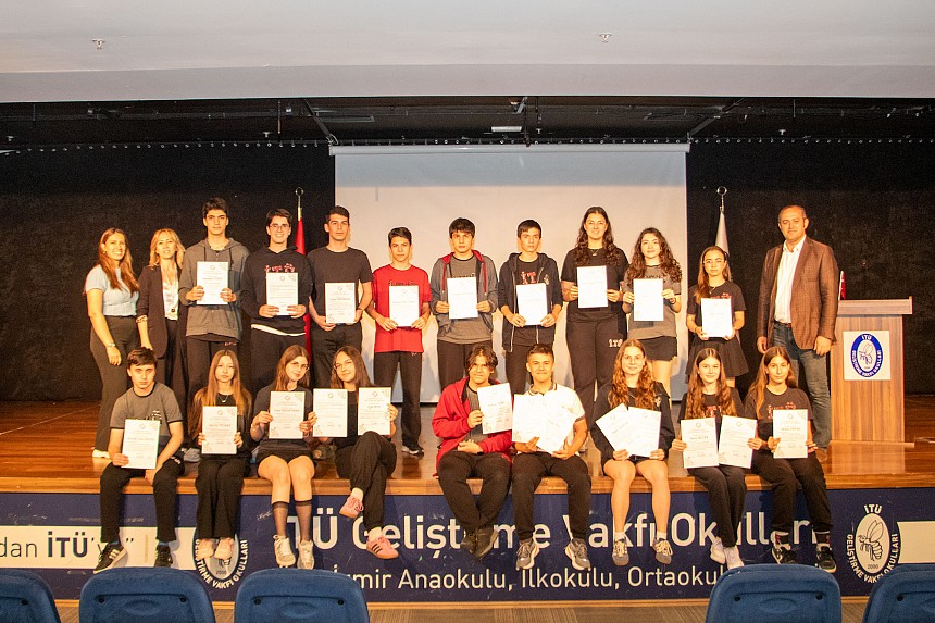 Yetkinlik Geliştirme Programımızın Mezunları Sertifikalarını Aldı